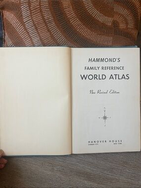 Family Reference World Atlas - Blue Cover C.S. Hammond & Co